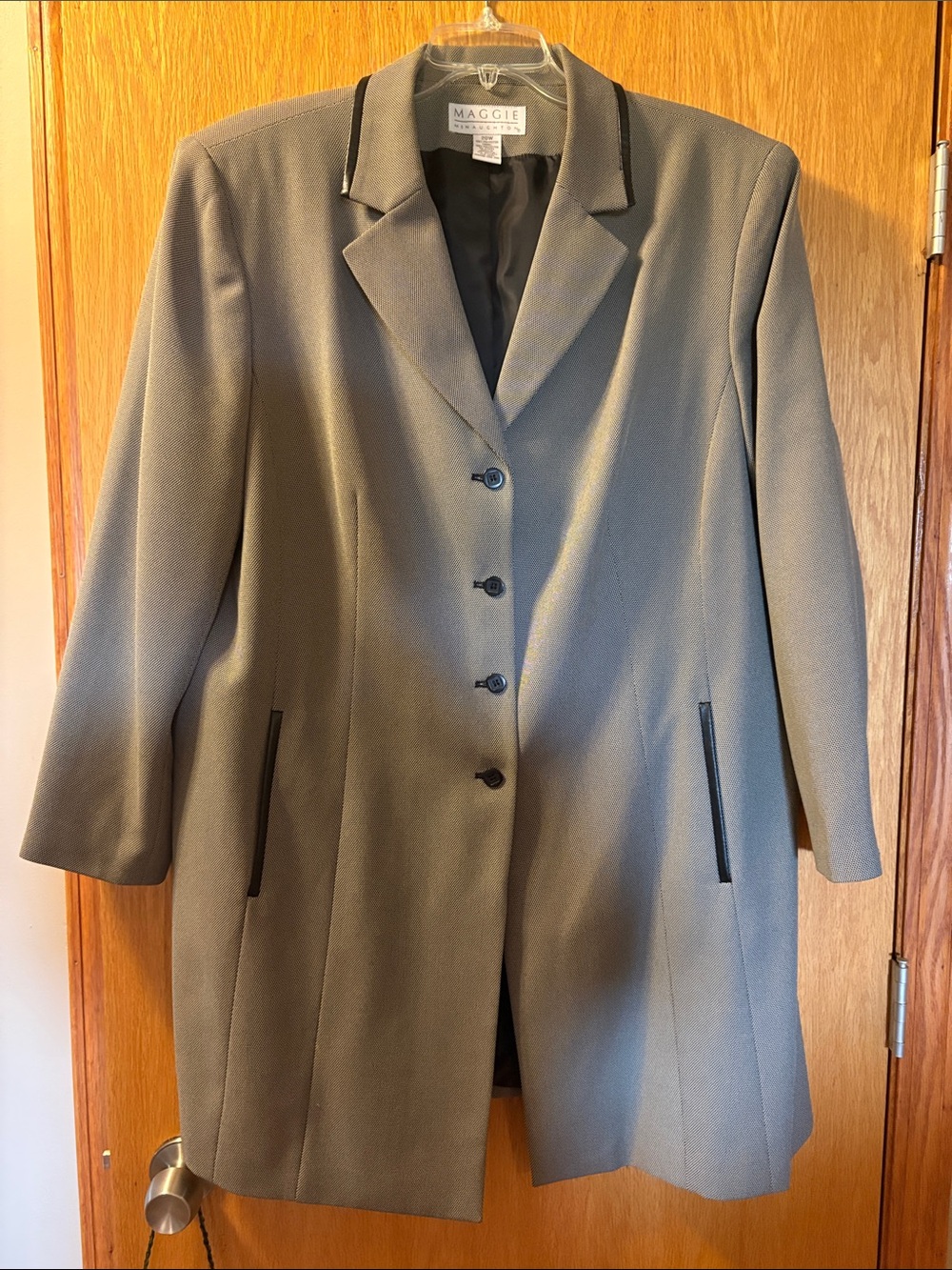 Women's black n cream suit  Single-Breasted Blazer Coat and slacks with leather